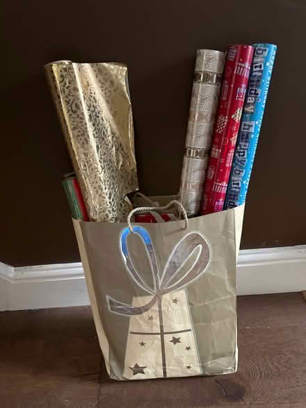 Photo of free Bag of wrapping paper and gift bags (Edgeley SK3) #1