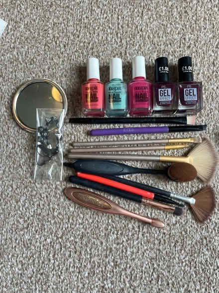 Photo of free Makeup/perfume/earrings etc (Fairfield LA1) #2