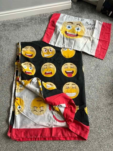 Photo of free Single emoji quilt cover (L31 Maghull) #1
