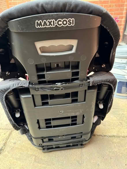 Photo of free Maxi Cosi Car Seat (15kg-36kg) (Duffield, DE56) #4