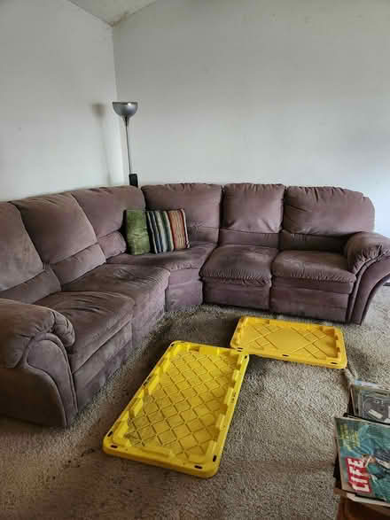Photo of free Gray Sectional (North Kirkland) #1