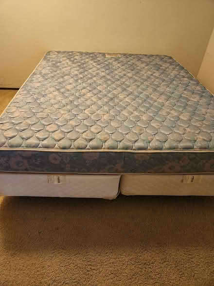 Photo of free King size bed - complete (North Kirkland) #1