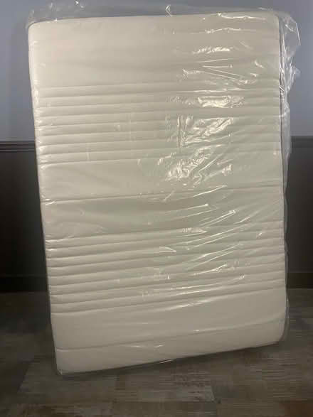 Photo of free Full size mattress great condition (Financial District 10005) #1