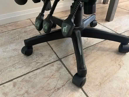 Photo of free Black desk chair (Temple Street OX4) #3