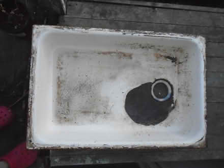 Photo of free scrap metal? old cast iron sink (longfellow n oakland) #1