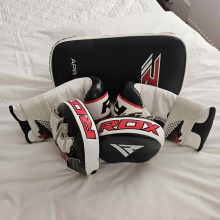 Photo of free Adult boxing set (Maidenhead SL6) #1