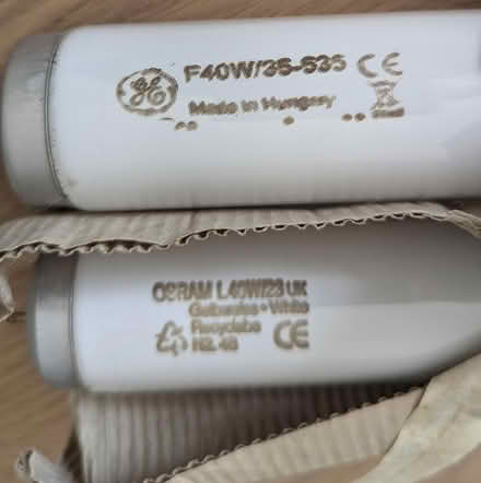 Photo of free Two fluorescent tubes (DA7) #1