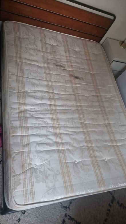 Photo of free Double mattress (SW19) #1