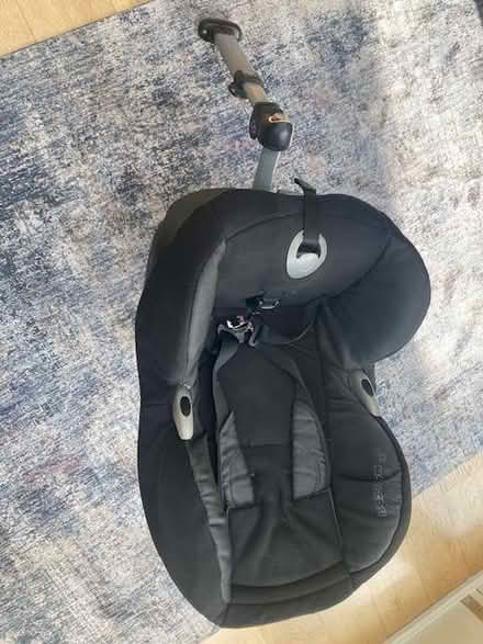 Photo of free Child's car seat (Hanwell W13) #2