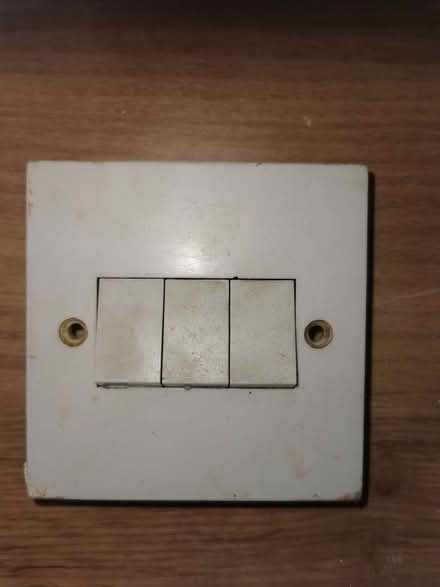 Photo of free 3-Gang two way light switch. (Hillingdon UB10) #1