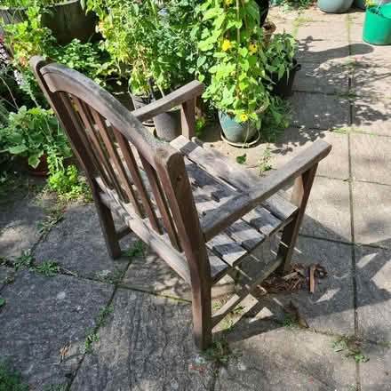 Photo of free Garden chair (Raynes Park SW20) #2