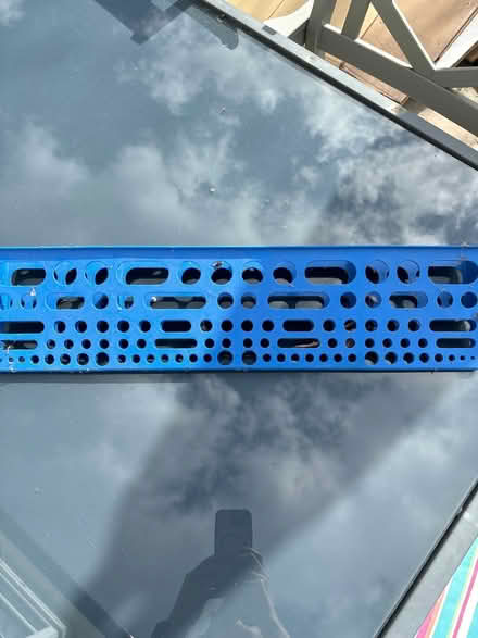 Photo of free Holder (BR3 Beckenham) #1