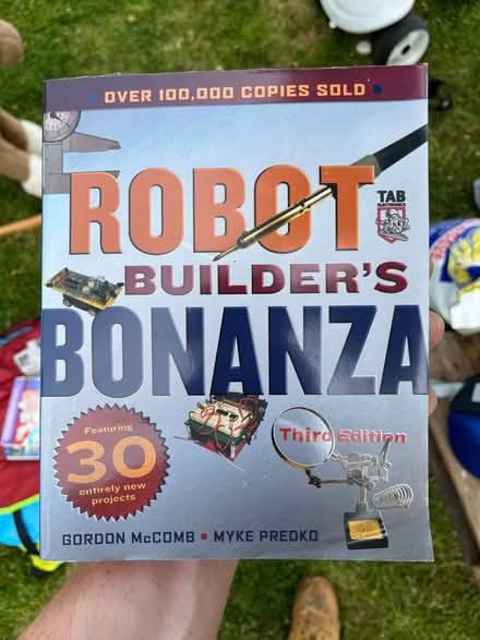 Photo of free Robot Building Book (CT6) #2