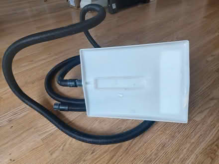 Photo of free Wallpaper Stripper Hose and Plate (Slough Central SL1) #2