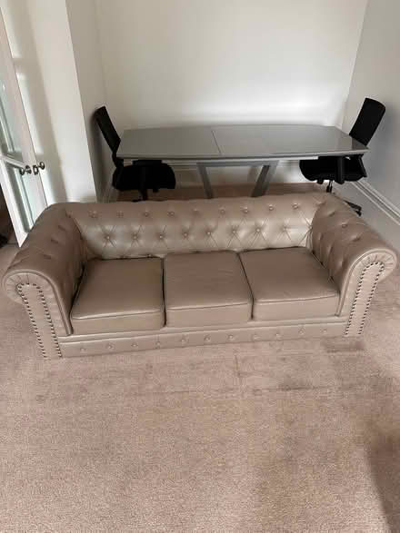 Photo of free 1 sofa & 2 bed side table& 2 lamps (Knightsbridge) #2