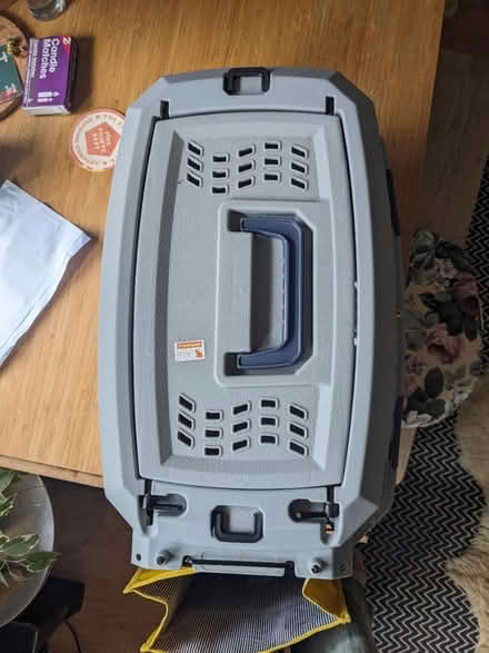 Photo of free Animal carrier (Whitechapel E1 5) #3