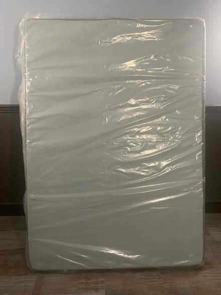 Photo of free Full size mattress great condition (Financial District 10005) #2