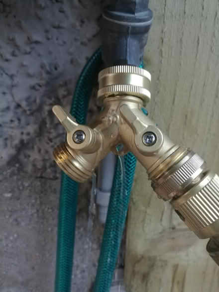 Photo of free DEFECTIVE brass tap splitter (Newtongrange, EH22) #2
