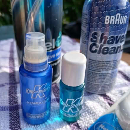 Photo of free Shaving Gels/soothing gels/dental floss (Redhill RH1) #4