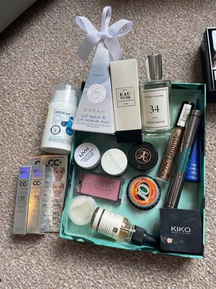 Photo of free Makeup/perfume/earrings etc (Fairfield LA1) #4
