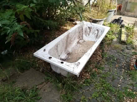 Photo of free Rectangular bath (Skerton LA1) #1