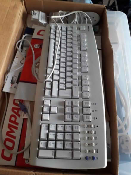 Photo of free Pro line keyboard and mouse (BR8) #1
