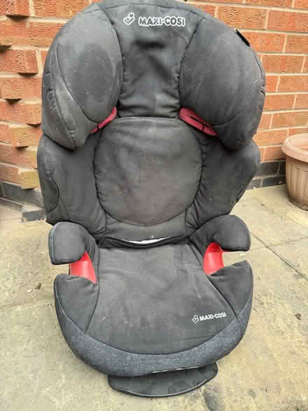 Photo of free Maxi Cosi Car Seat (15kg-36kg) (Duffield, DE56) #1