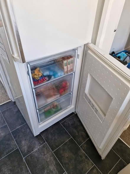 Photo of free Bosch fridge freezer (CH62 9DP) #2