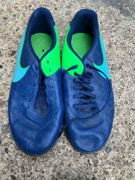 Photo of free Nike Tiempo AstroTurf boots UK4 (NR4) #2