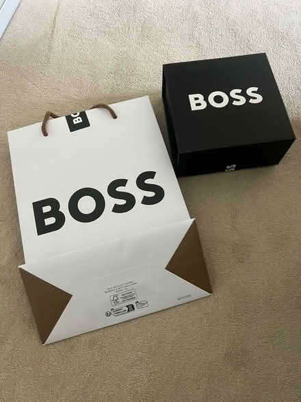 Photo of free boss gift box & bag (Tonbridge) #3