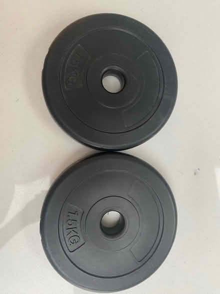 Photo of free 2 x 1.5kg weight plates (Woodford Green IG8) #2
