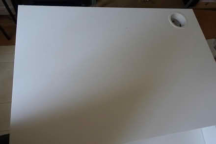 Photo of free Small Ikea Desk -never used (tooting SW17) #3