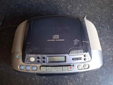 Photo of free CD, cassette and Radio (Kings Heath B14) #2
