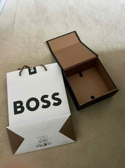 Photo of free boss gift box & bag (Tonbridge) #2