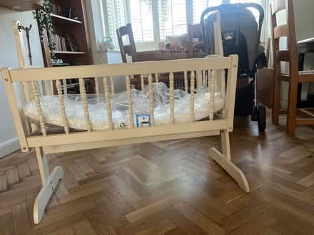 Photo of free Bed/ Moses basket for newborn baby (NW11 Temple Fortune) #1