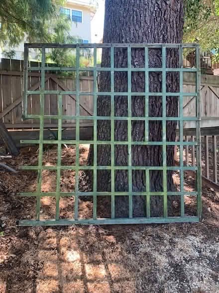 Photo of free Retro Trellis (Glenview, Oakland) #1