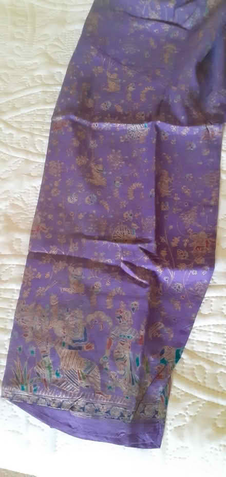 Photo of free Indian cotton robe (GL6 (Chalford)) #2