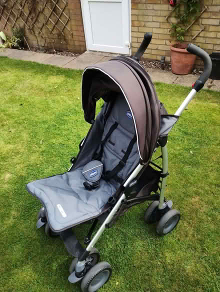 Photo of free Chicco pushchair. (White Moss ST7) #3