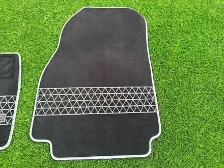 Photo of free Renault Clio car mats (Bromsgrove B60) #2