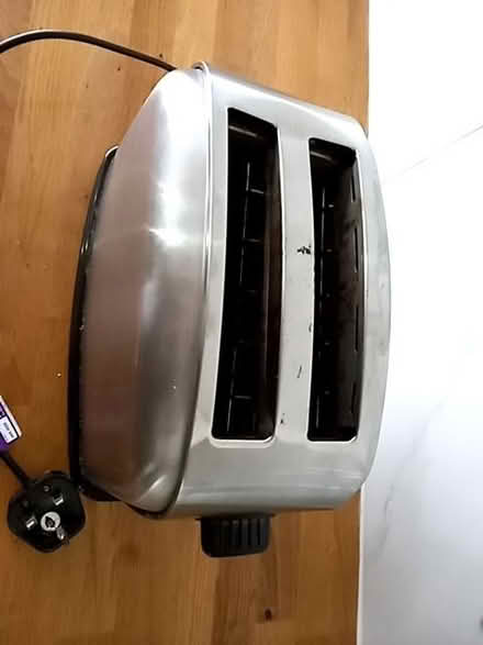 Photo of free Stainless steel toaster (Pinehurst SN25) #2