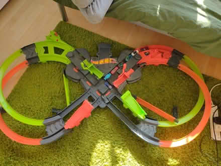 Photo of free Hot Wheels racing track (Edgmond TF10) #1