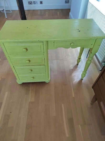 Photo of free Desk (EN3) #1