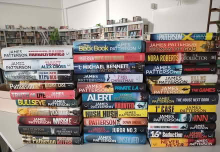 Photo of free James Patterson Books (Hollinsend S12) #1