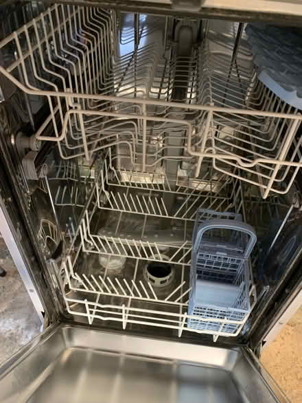 Photo of free Indesit narrow dishwasher IDS105 (Middleton on Sea PO22) #1