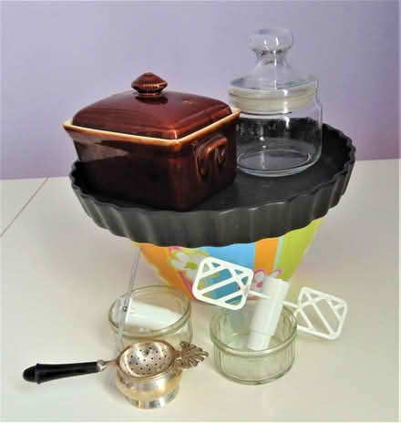 Photo of free kitchen Items (Camden Town . Chalkfarm) #1