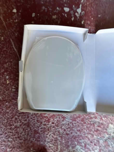 Photo of free Toilet Seat (Oxton CH42) #2