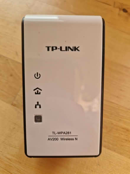 Photo of free AV200 Wireless N Powerline Extender (Bog Gate TW9) #2