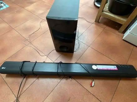 Photo of free LG Soundbar (Summertown OX2) #1