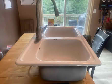 Photo of free sink (Smokey point WA) #3