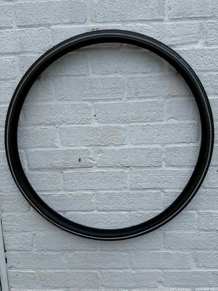 Photo of free Bicycle tyre (Stroud Green N4) #2